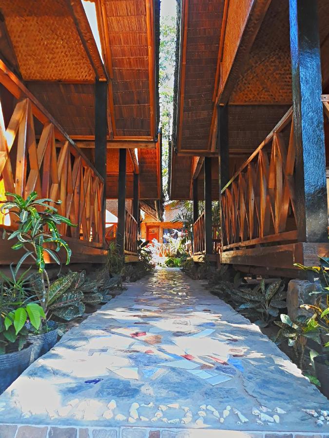 Castaway Native Huts Leilighet San Vicente  Eksteriør bilde